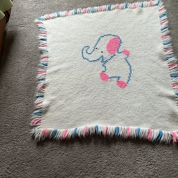 Vintage Handmade Baby Blanket - Picture 6 of 6